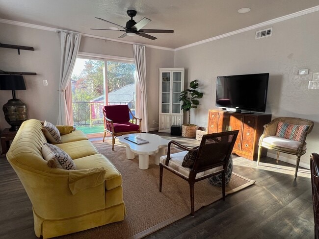 Building Photo - 168 Barilla Pl Unit 202