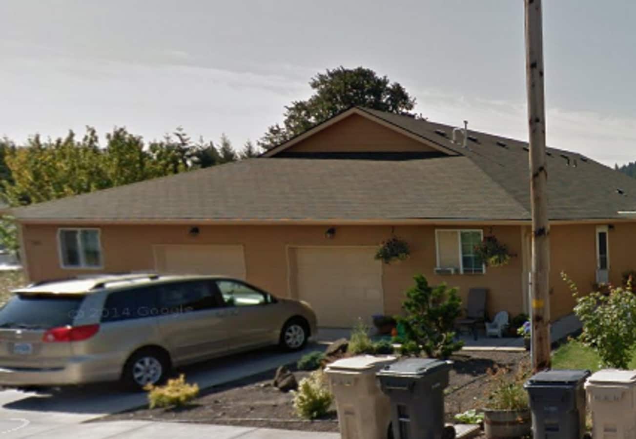 (870) College Street Duplex - 3 Bedroom / ... - (870) College Street Duplex - 3 Bedroom / ... Apartment Unit 506