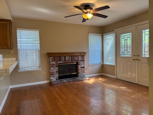 Photo - New carpet and paint!