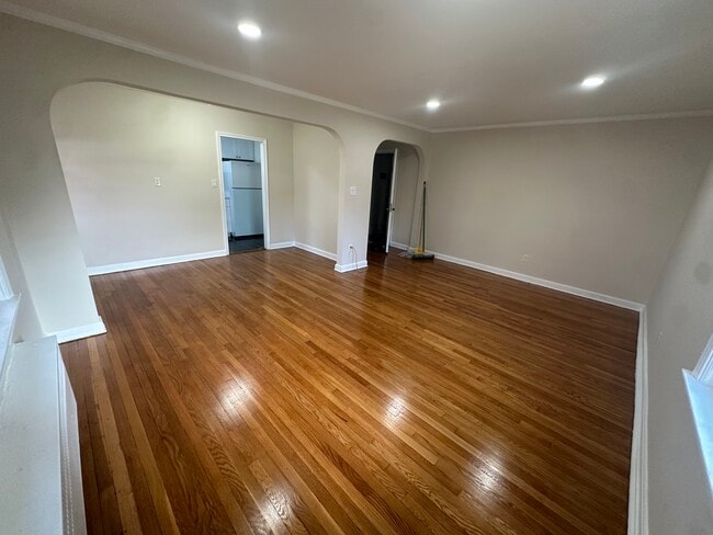 Building Photo - 90 Millburn Ave Unit 1