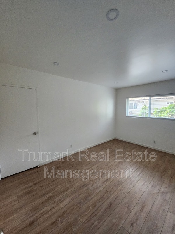 Photo - 505 Irving Ave