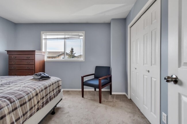 Photo - 10150-10150 121 Ave