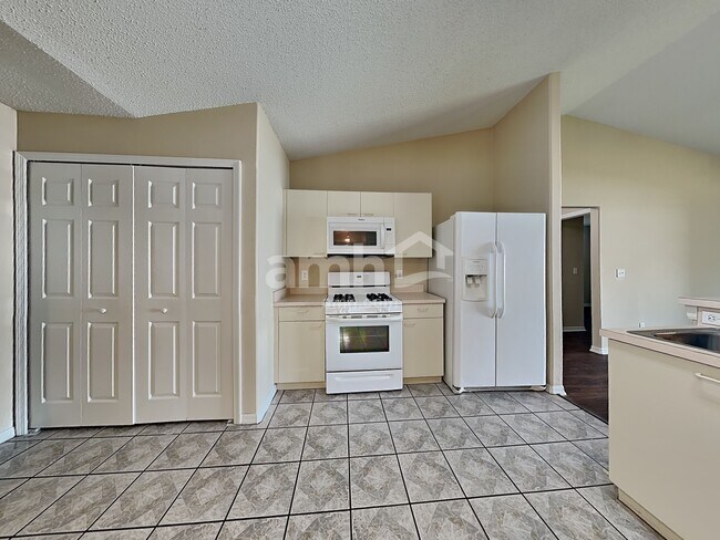 Photo - 1051 Timber Trace Dr