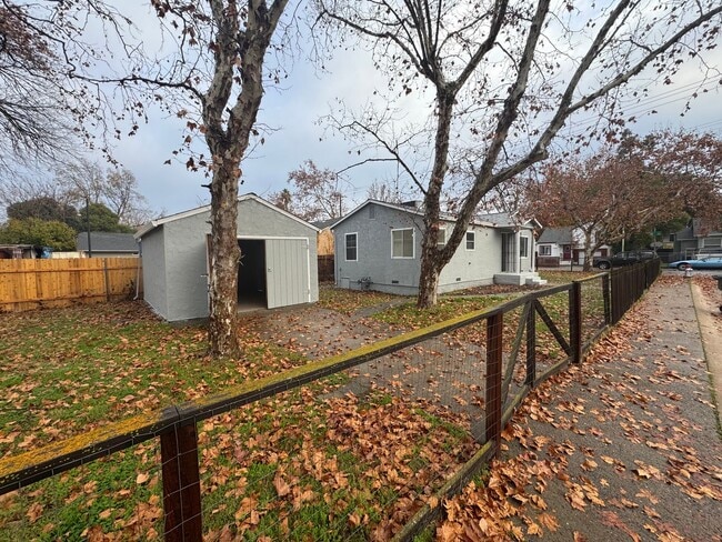 Photo - Single family home with large lot in Oak Park