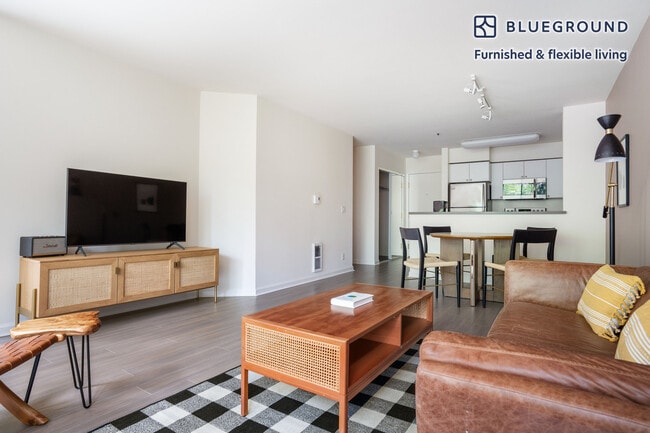 Photo - 2 Townsend St Unidad FL2-ID1400