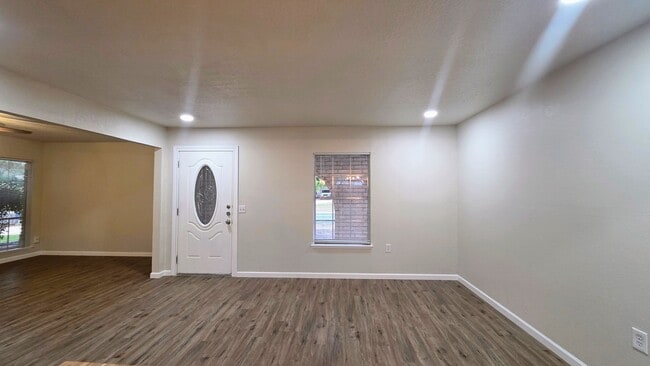 Photo - Newly Renovated NE San Antonio 3 bedroom home in established neighborhood-You do not want to miss...