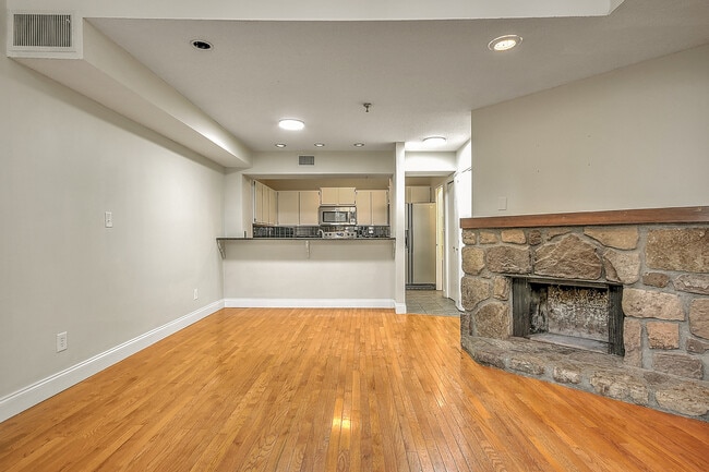 Photo - 109 Beechnut St