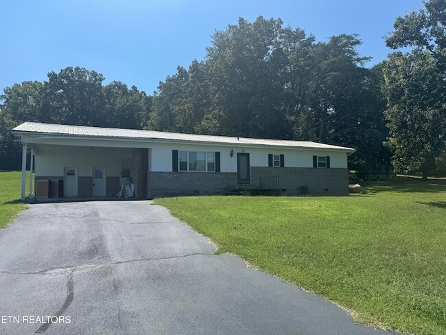 Building Photo - 520 Hopewell Rd