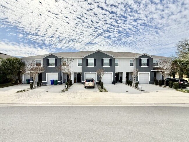 Photo - 5321 Loblolly Ln