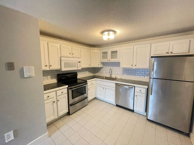 Photo - 185 Loudon Rd Condo Unit 16