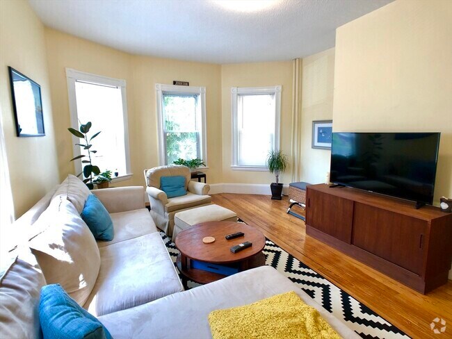 Building Photo - 24 Spring Park Ave Unit 1 Rental