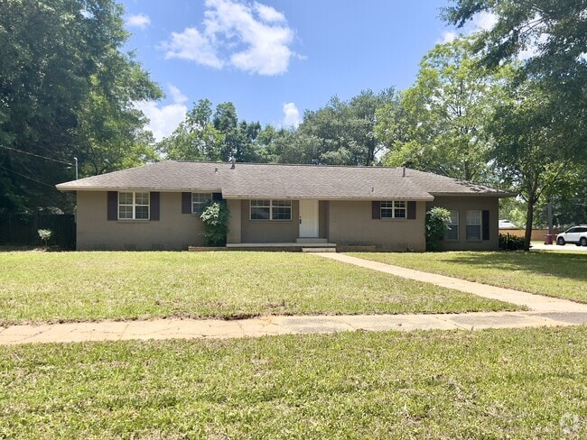 Building Photo - 190 Adams Dr Rental