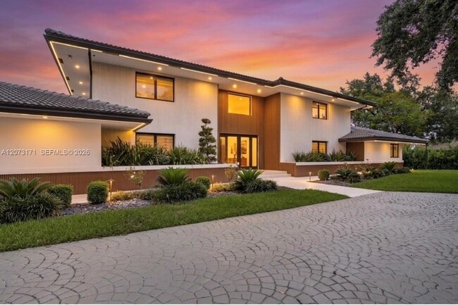 Building Photo - 12111 NW 5th Ct