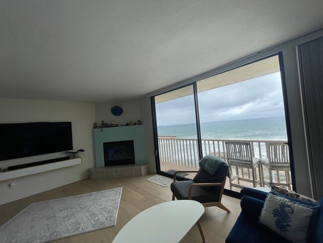 Photo - 5015 Santa Cruz Ave Unit 303