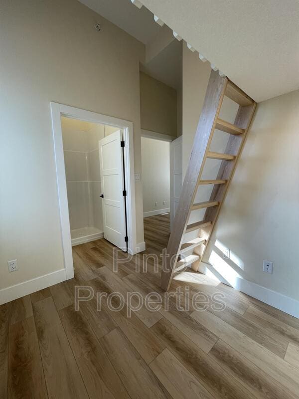 Photo - 8715-8110 110 St NW