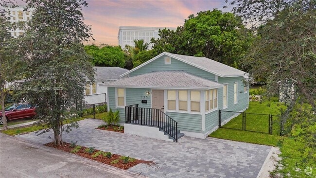 Building Photo - 125 Frow Ave Rental