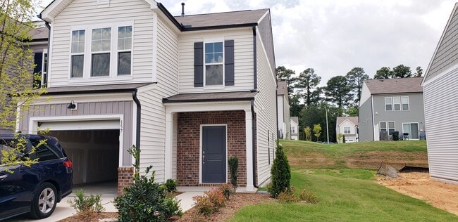 Photo - 157 Woodford Reserve Ct