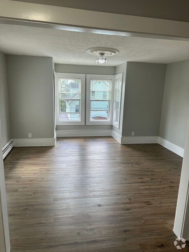 Building Photo - 182 Pine St Unit 2 Rental