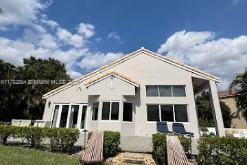 Photo - 1400 Seabay Rd House