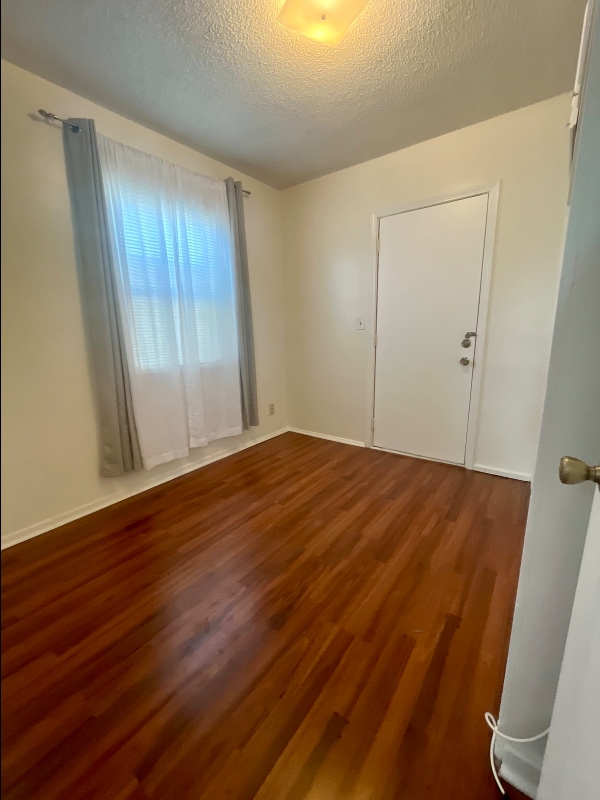 Photo - 15012 Lemoli Ave