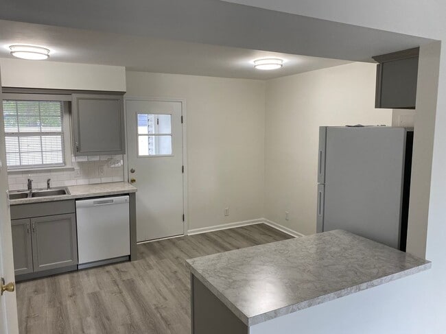 Photo - 6301 Timberline St Unit G