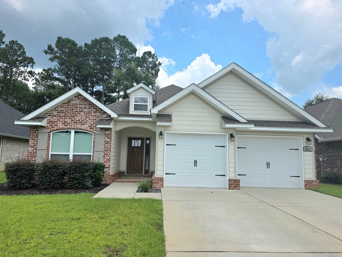 Spacious 3-Bedroom Home - Stonechase - Spacious 3-Bedroom Home - Stonechase