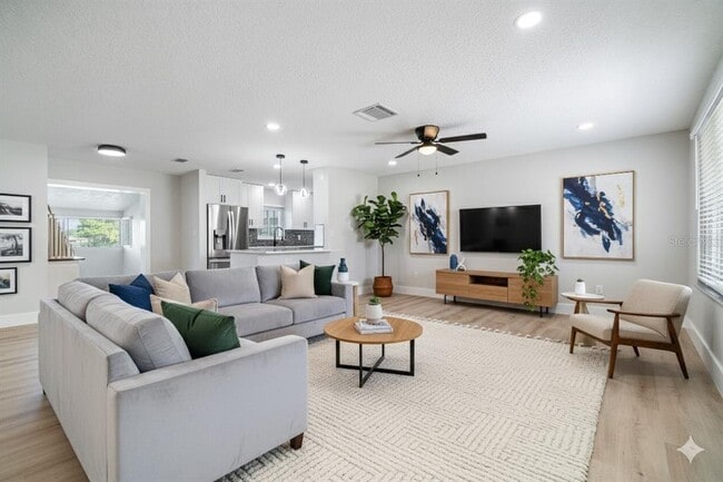 Photo - 1216 W Wellington Dr