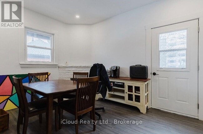 Photo - 2177 Lakeshore Rd. Unité Upper