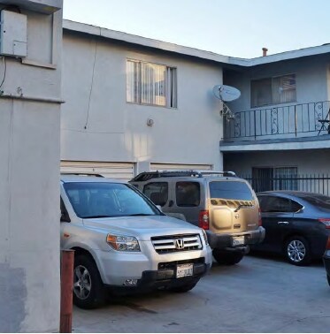 Photo - 539 E 11th Street