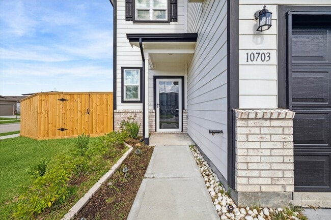 Photo - 10703 Cora Breeze Ln