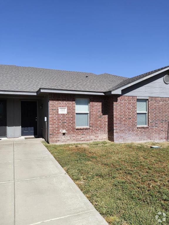 Building Photo - 2805 Conner Dr Rental