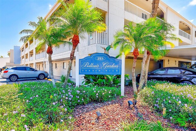 Building Photo - 215 Valencia Blvd Unit 201 Rental