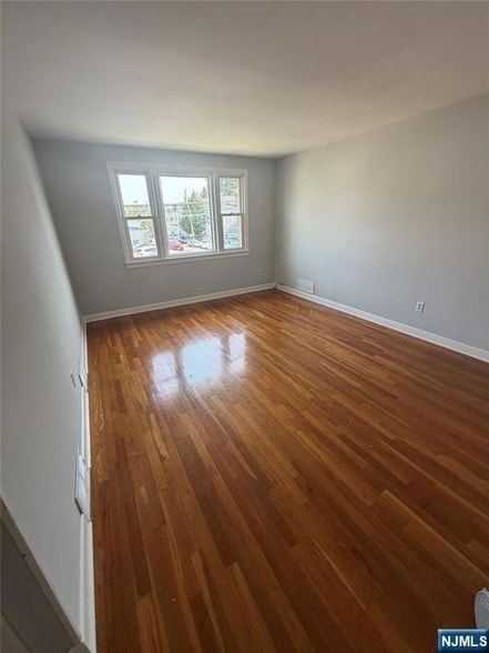 152 Ackerman Ave