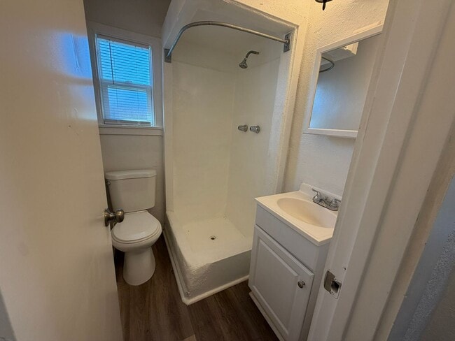 Photo - SAC T 1044 Unit B