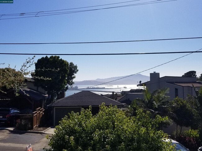 Photo - 420 Golden Gate Ave