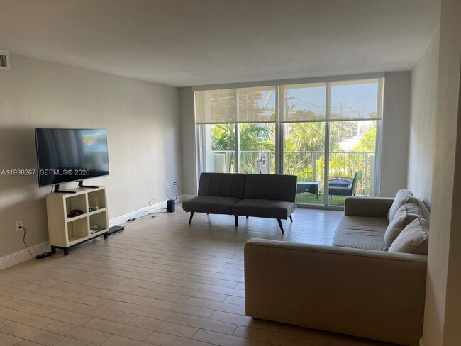 Photo - 10350 W Bay Harbor Dr Unit 3M