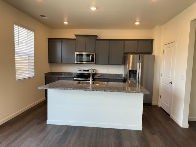 Photo - 6054 Holstein Dr