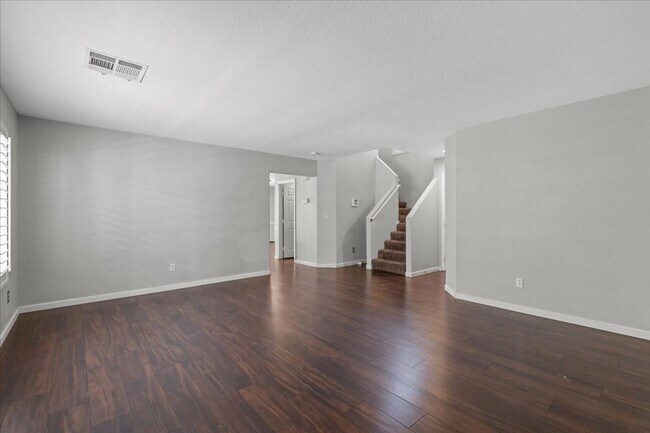 1312 Paraiso St