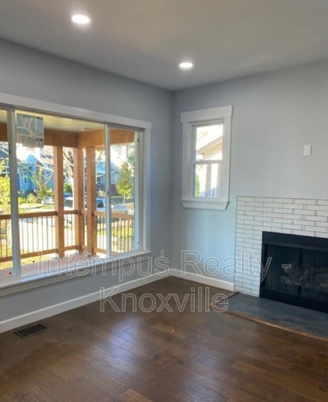 Photo - 2308 E 5th Ave