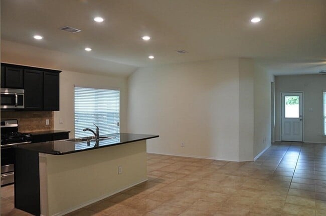 Photo - 3335 Jane Wy