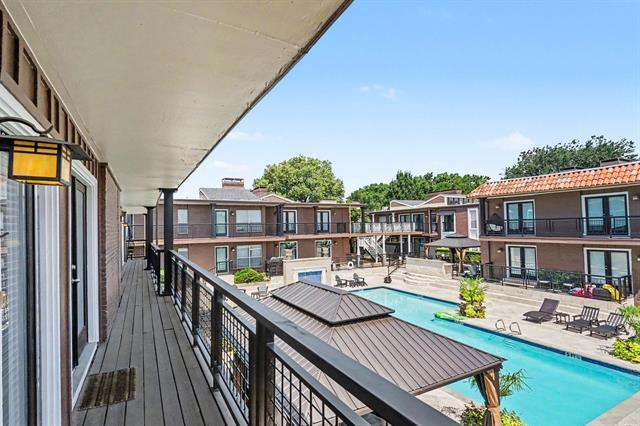Building Photo - 5926 Sandhurst Ln Unit 223