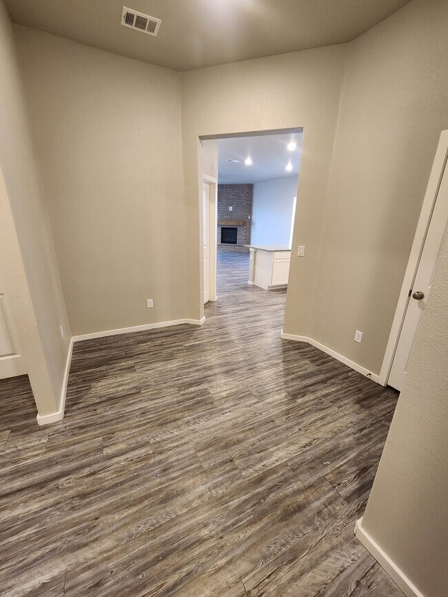 Photo - In Lone Star Trails! 3 bed 2 bath, 2 car garage