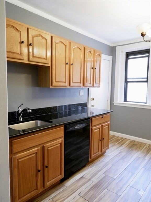 Photo - 12 Glenville Ave Unidad 2