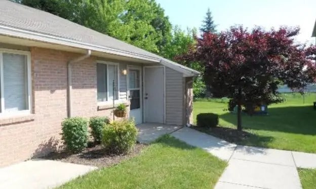 Photo - 100 N 3rd St