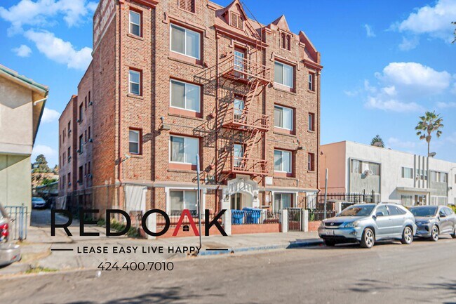 Photo - ~One Month FREE~ Bright, Recently Remodele... Unit 305