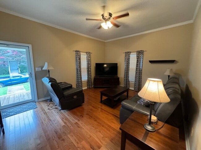 Photo - MOVE-IN READY!