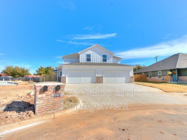 10532 Utica Dr