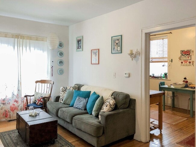 Photo - 4826 N Wolcott Ave Unit 1