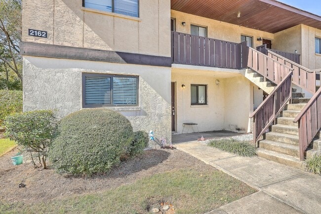 Photo - 2162 Bees Ferry Rd