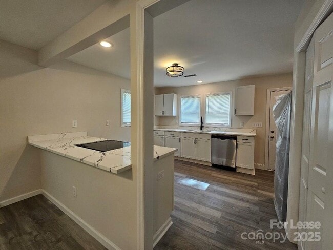 Photo - 2507 Moreland St